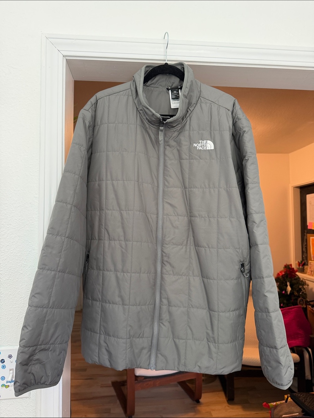 The North Face Men's Light Gray Quilted Puffer Jacket
